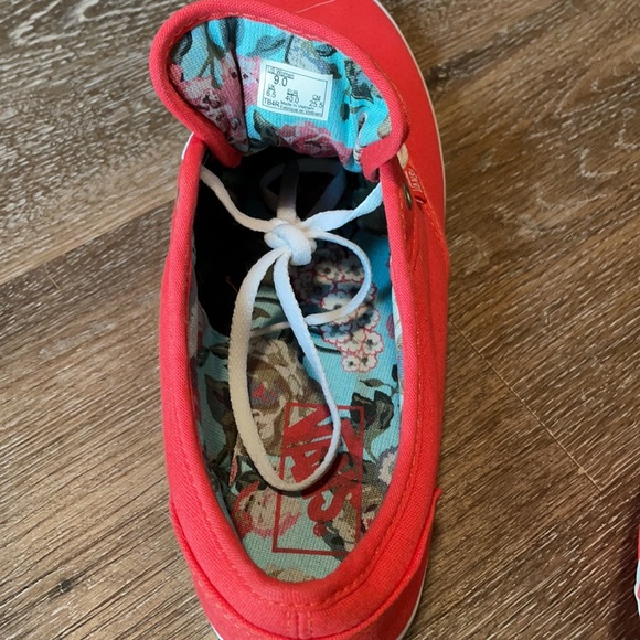 Women’s Coral Vans. Like New! - Picture 7 of 7